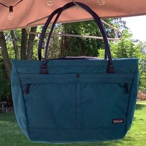 Patagonia laptop/ travel bag